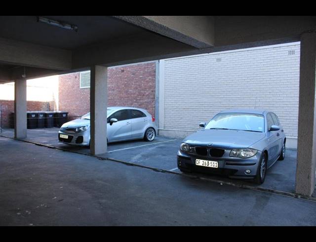 1 BEDROOM APARTMENT FOR SALE IN PAROW CENTRAL